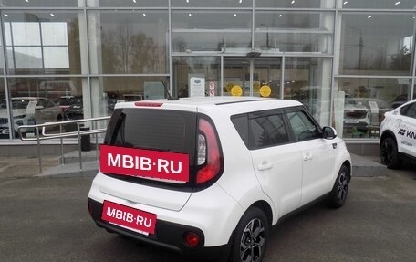 KIA Soul II рестайлинг, 2018 год, 1 570 000 рублей, 5 фотография