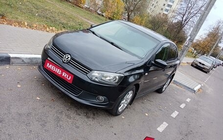 Volkswagen Polo VI (EU Market), 2011 год, 750 000 рублей, 1 фотография