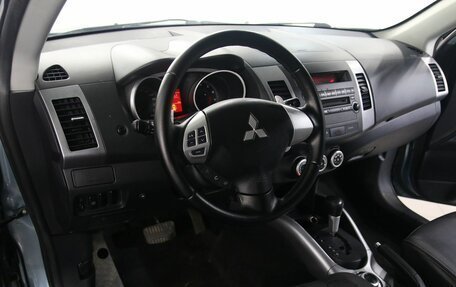 Mitsubishi Outlander III рестайлинг 3, 2008 год, 895 000 рублей, 6 фотография