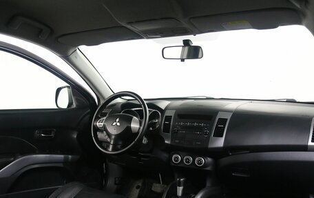 Mitsubishi Outlander III рестайлинг 3, 2008 год, 895 000 рублей, 8 фотография