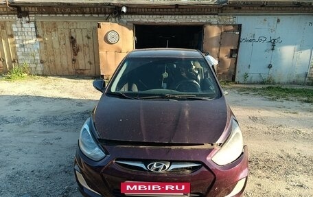 Hyundai Solaris II рестайлинг, 2012 год, 400 000 рублей, 2 фотография