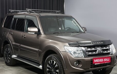 Mitsubishi Pajero IV, 2012 год, 2 398 000 рублей, 3 фотография