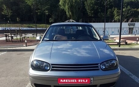 Volkswagen Golf IV, 2001 год, 550 000 рублей, 2 фотография