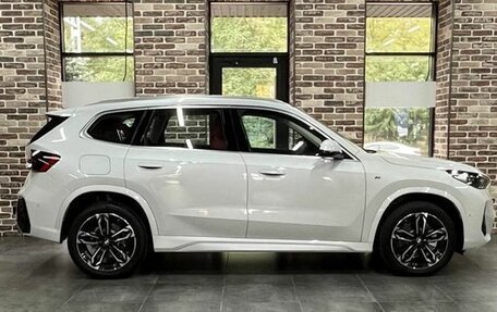 BMW X1, 2024 год, 6 890 000 рублей, 5 фотография