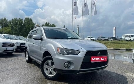 Mitsubishi Outlander III рестайлинг 3, 2012 год, 1 239 900 рублей, 1 фотография