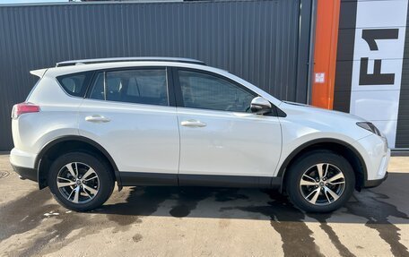 Toyota RAV4, 2016 год, 2 950 000 рублей, 4 фотография