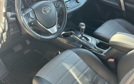 Toyota RAV4, 2016 год, 2 950 000 рублей, 7 фотография