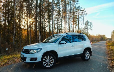 Volkswagen Tiguan I, 2014 год, 1 737 000 рублей, 2 фотография