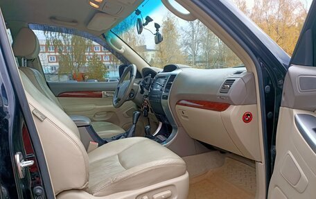 Toyota Land Cruiser Prado 120 рестайлинг, 2007 год, 2 400 000 рублей, 9 фотография