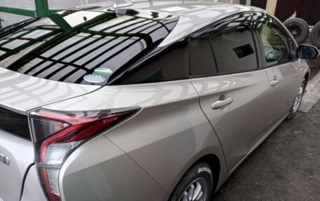 Toyota Prius IV XW50, 2018 год, 1 900 000 рублей, 7 фотография