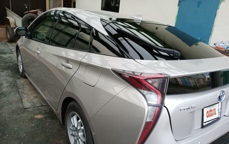 Toyota Prius IV XW50, 2018 год, 1 900 000 рублей, 11 фотография