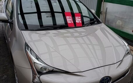 Toyota Prius IV XW50, 2018 год, 1 900 000 рублей, 6 фотография