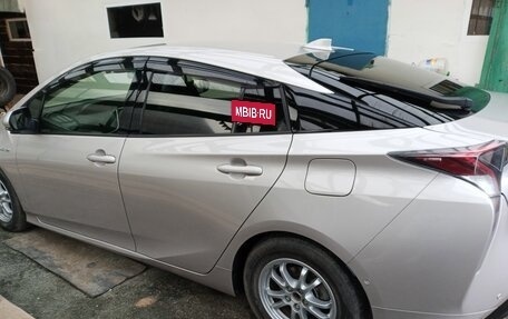 Toyota Prius IV XW50, 2018 год, 1 900 000 рублей, 14 фотография