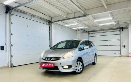 Honda Fit Shuttle I рестайлинг, 2013 год, 1 309 000 рублей, 1 фотография