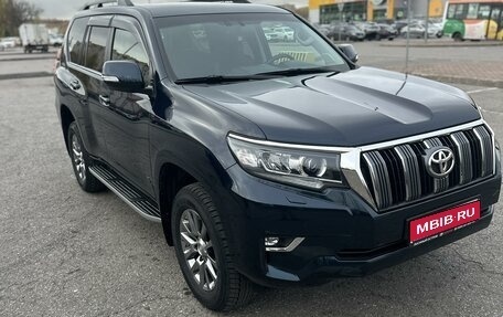 Toyota Land Cruiser Prado 150 рестайлинг 2, 2018 год, 6 100 000 рублей, 1 фотография