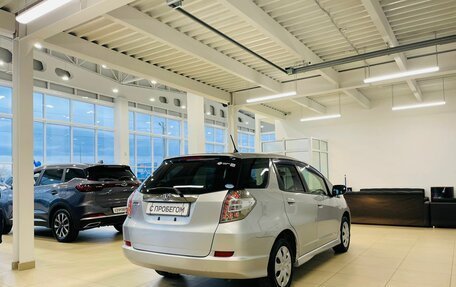 Honda Fit Shuttle I рестайлинг, 2013 год, 1 309 000 рублей, 6 фотография