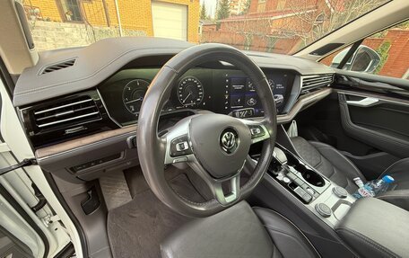 Volkswagen Touareg III, 2018 год, 6 800 000 рублей, 13 фотография