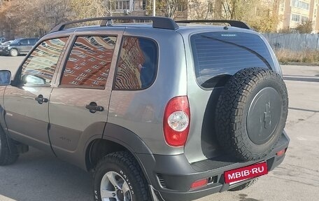 Chevrolet Niva I рестайлинг, 2016 год, 750 000 рублей, 3 фотография