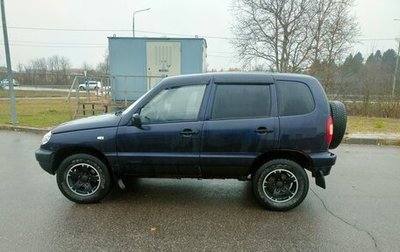 Chevrolet Niva I рестайлинг, 2004 год, 280 000 рублей, 1 фотография