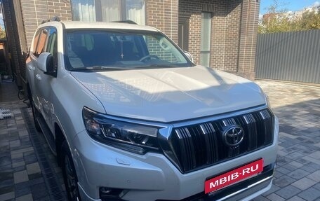 Toyota Land Cruiser Prado 150 рестайлинг 2, 2019 год, 5 700 000 рублей, 15 фотография