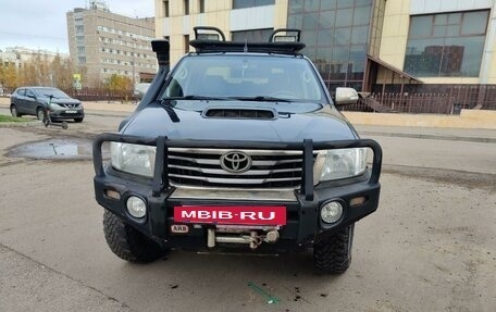 Toyota Hilux VII, 2012 год, 2 500 000 рублей, 3 фотография