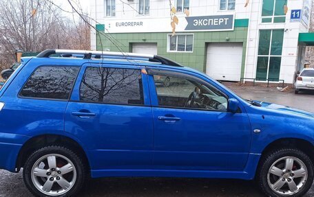 Mitsubishi Outlander III рестайлинг 3, 2004 год, 515 000 рублей, 4 фотография