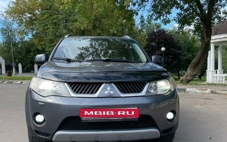 Mitsubishi Outlander III рестайлинг 3, 2007 год, 1 550 000 рублей, 2 фотография