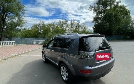 Mitsubishi Outlander III рестайлинг 3, 2007 год, 1 550 000 рублей, 8 фотография