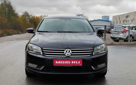 Volkswagen Passat B7, 2011 год, 990 000 рублей, 1 фотография