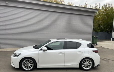 Lexus CT I рестайлинг, 2011 год, 1 650 000 рублей, 2 фотография