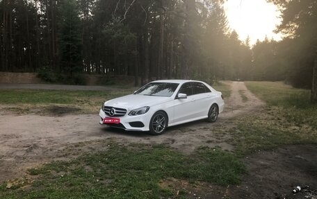 Mercedes-Benz E-Класс, 2015 год, 2 350 000 рублей, 1 фотография