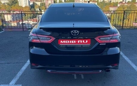 Toyota Camry, 2020 год, 3 300 000 рублей, 4 фотография