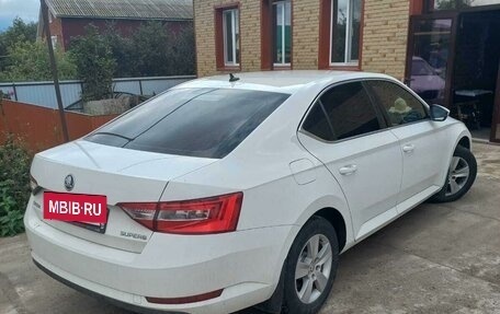 Skoda Superb III рестайлинг, 2018 год, 2 250 000 рублей, 2 фотография