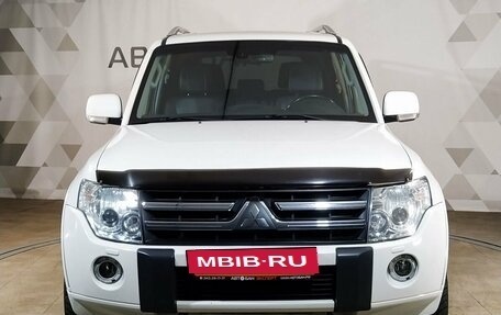 Mitsubishi Pajero IV, 2011 год, 2 449 000 рублей, 2 фотография