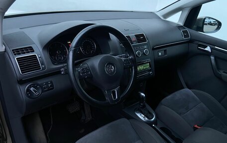 Volkswagen Touran III, 2014 год, 1 525 700 рублей, 5 фотография