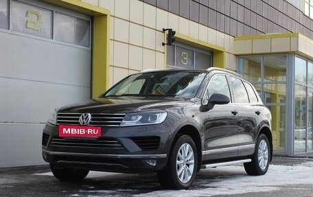 Volkswagen Touareg III, 2015 год, 3 195 000 рублей, 2 фотография