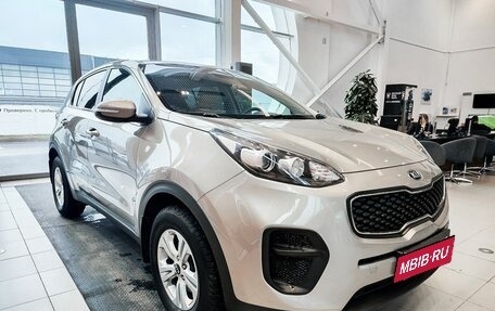 KIA Sportage IV рестайлинг, 2017 год, 2 199 000 рублей, 3 фотография