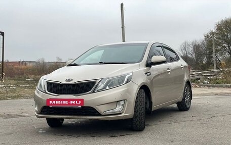 KIA Rio III рестайлинг, 2012 год, 750 000 рублей, 2 фотография