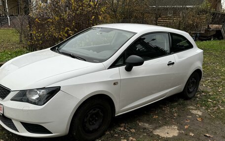 SEAT Ibiza IV рестайлинг 2, 2014 год, 650 000 рублей, 3 фотография