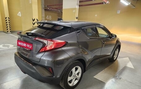 Toyota C-HR I рестайлинг, 2019 год, 3 650 000 рублей, 4 фотография