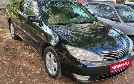 Toyota Camry V40, 2005 год, 780 000 рублей, 2 фотография