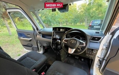 Toyota Roomy I, 2020 год, 1 698 000 рублей, 32 фотография