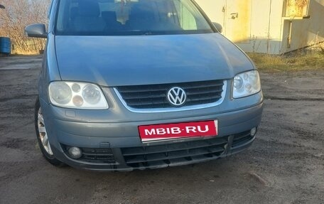 Volkswagen Touran III, 2004 год, 350 000 рублей, 5 фотография