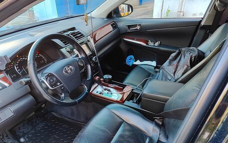 Toyota Camry, 2012 год, 2 400 000 рублей, 10 фотография