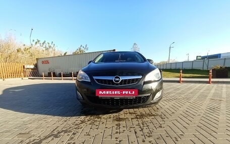 Opel Astra J, 2011 год, 850 000 рублей, 5 фотография