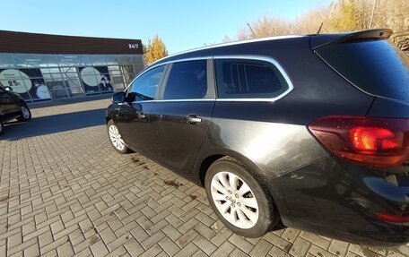 Opel Astra J, 2011 год, 850 000 рублей, 10 фотография