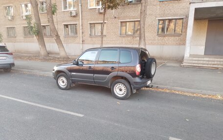 Chevrolet Niva I рестайлинг, 2012 год, 600 000 рублей, 4 фотография