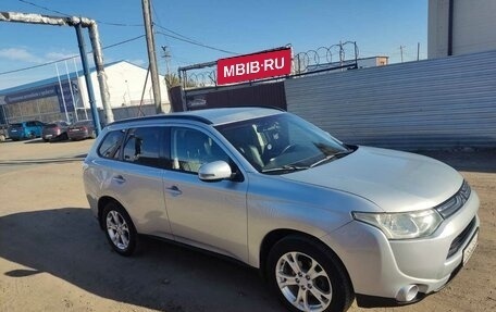 Mitsubishi Outlander III рестайлинг 3, 2012 год, 1 550 000 рублей, 4 фотография