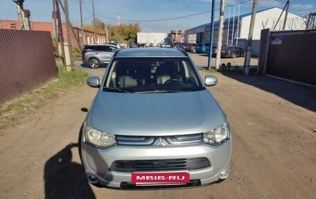 Mitsubishi Outlander III рестайлинг 3, 2012 год, 1 550 000 рублей, 11 фотография