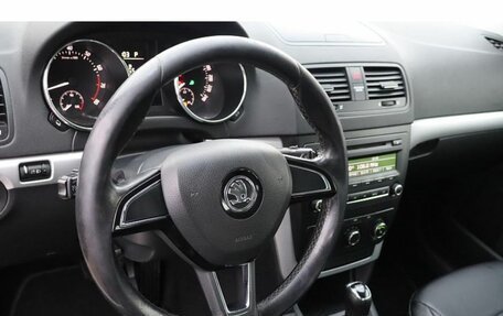 Skoda Yeti I рестайлинг, 2014 год, 1 100 000 рублей, 6 фотография